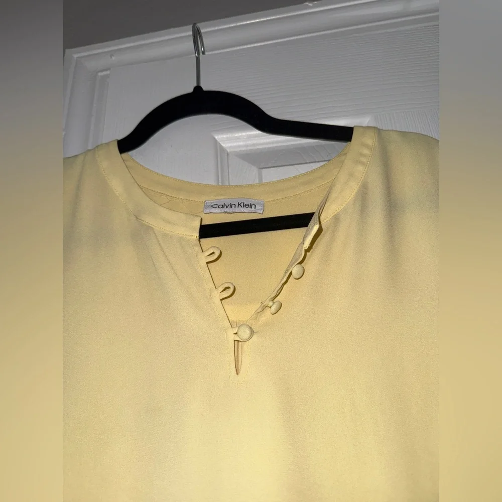 Calvin Klein Soft Yellow Blouse - Picture 2 of 5